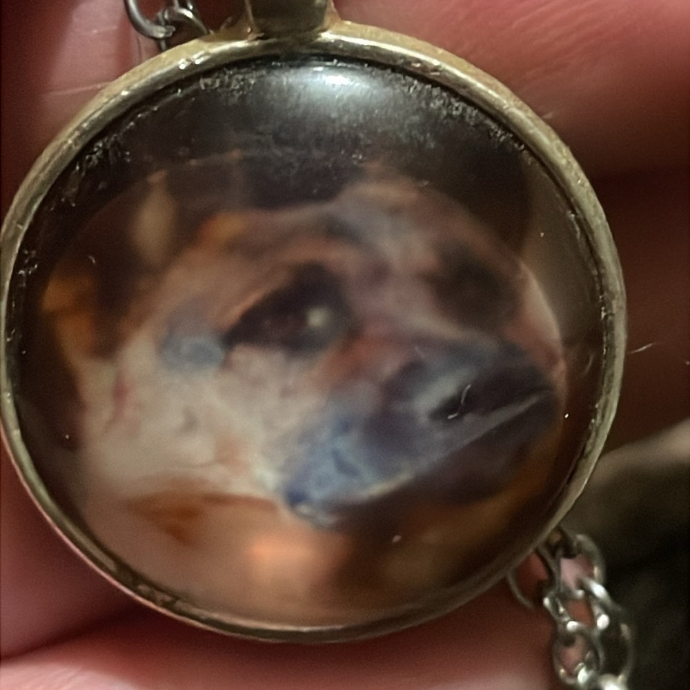 German Shepherd Necklace - Picture 2 of 4